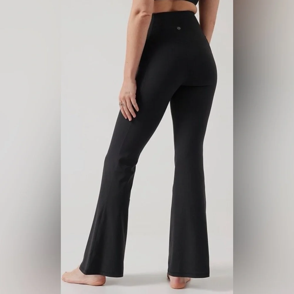 Athleta Women’s Salutation Stash Flare Pants in Black NWT Size Large Tall - Picture 5 of 15